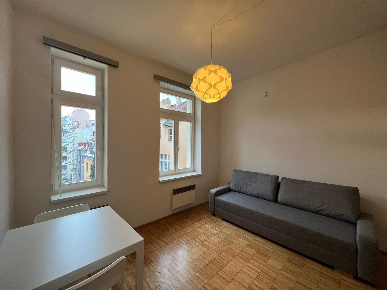 Pronájem byt 1+kk - Zenklova, Praha, 25 m²