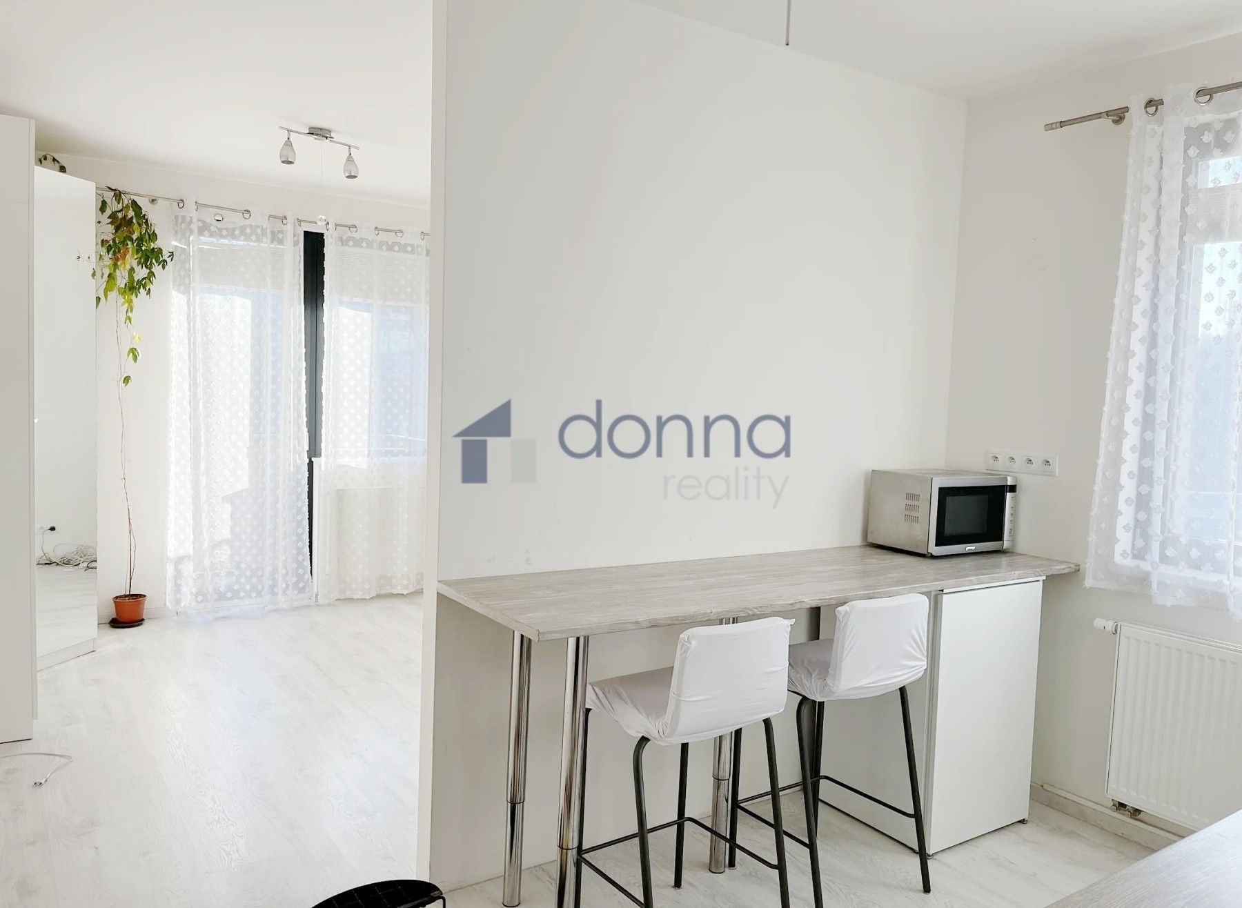 Pronájem byt 1+kk - Kačírkova, Praha, 35 m²