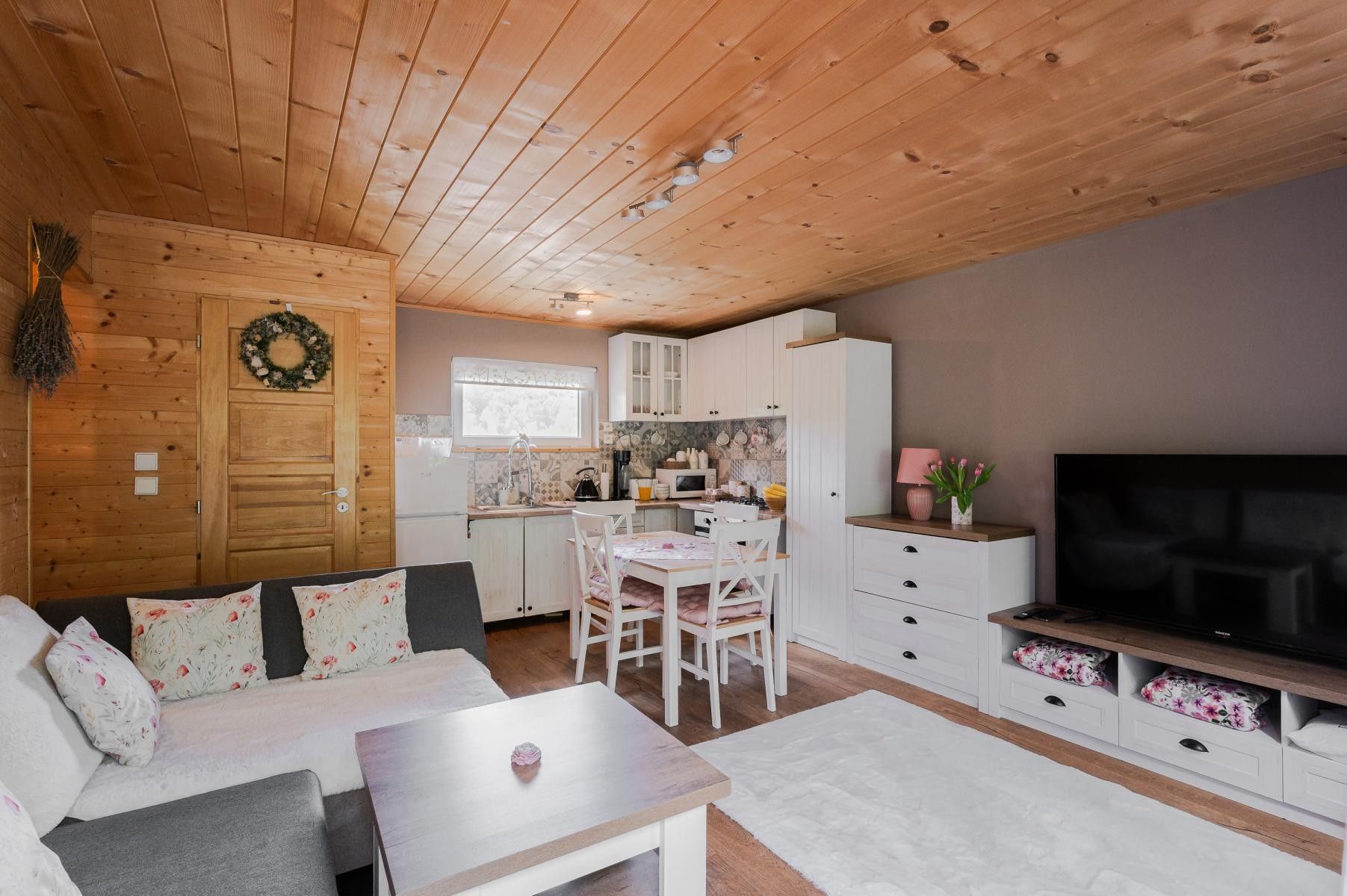 Chalupy, Jidaška, Mnichovice, 364 m² - 2