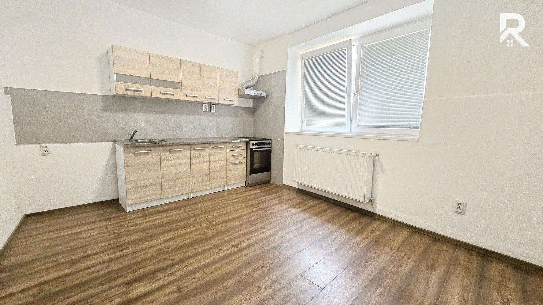 Byt 2+1 · 70 m² · Hostomice, okres Teplice, Ústecký kraj - 3