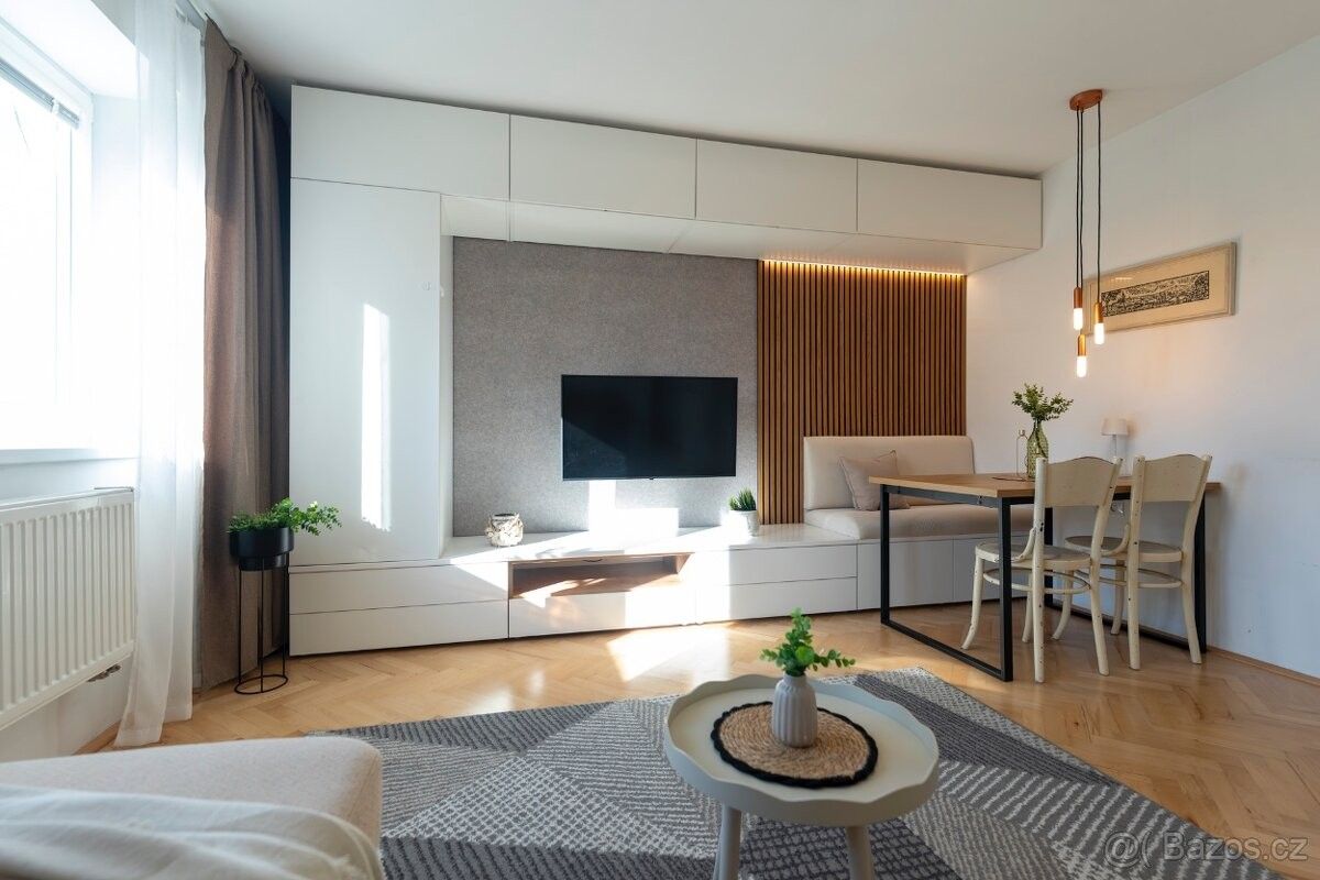 Prodej byt - Pardubice, 530 02