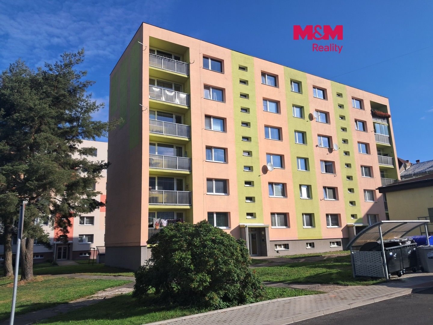 3+1, Nádražní, Nové Město pod Smrkem, 72 m² - 1