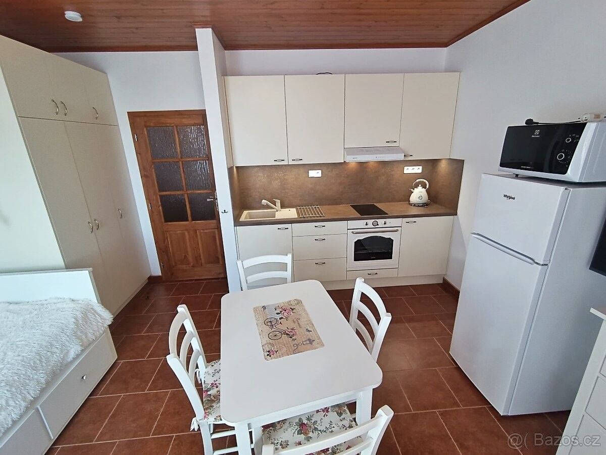 Byty, Němčičky u Židlochovic, 664 66