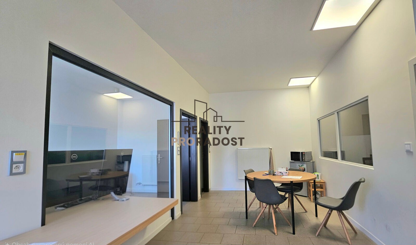 Obchodní prostory · 130 m² · Kolískova 3842, Hodonín - 3