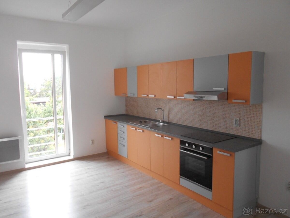 Byty, Louny, 440 01 - 1