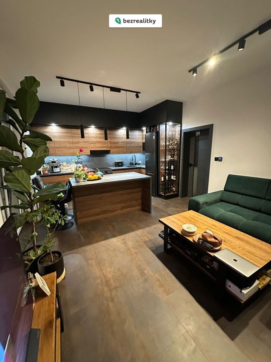 2+kk, Rybníčky, Otice, 53 m²