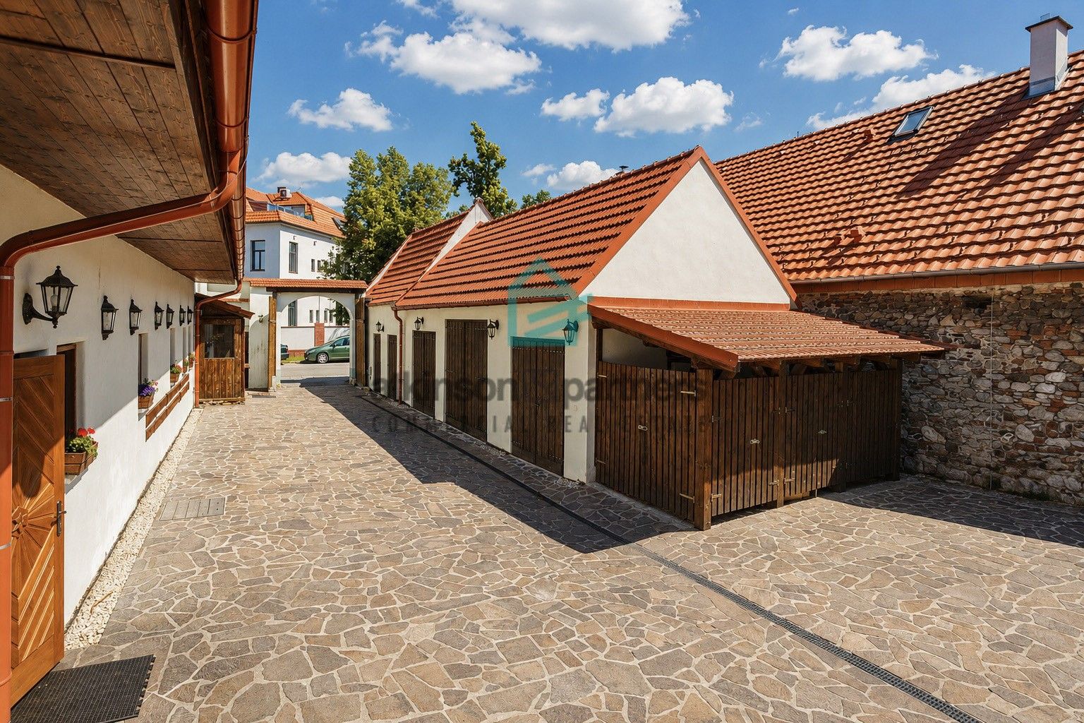 Zemědělská usedlost · 450 m² · nám. Bratří Čapků 1265, České Budějovice 7 - 4