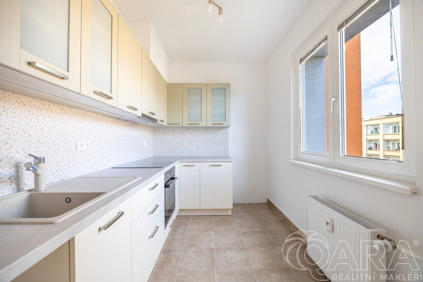 2+1, Arabská, Praha, 54 m²