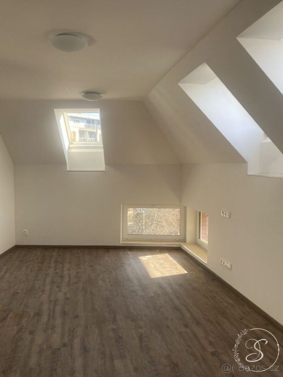 Pronájem byt - Praha, 170 00