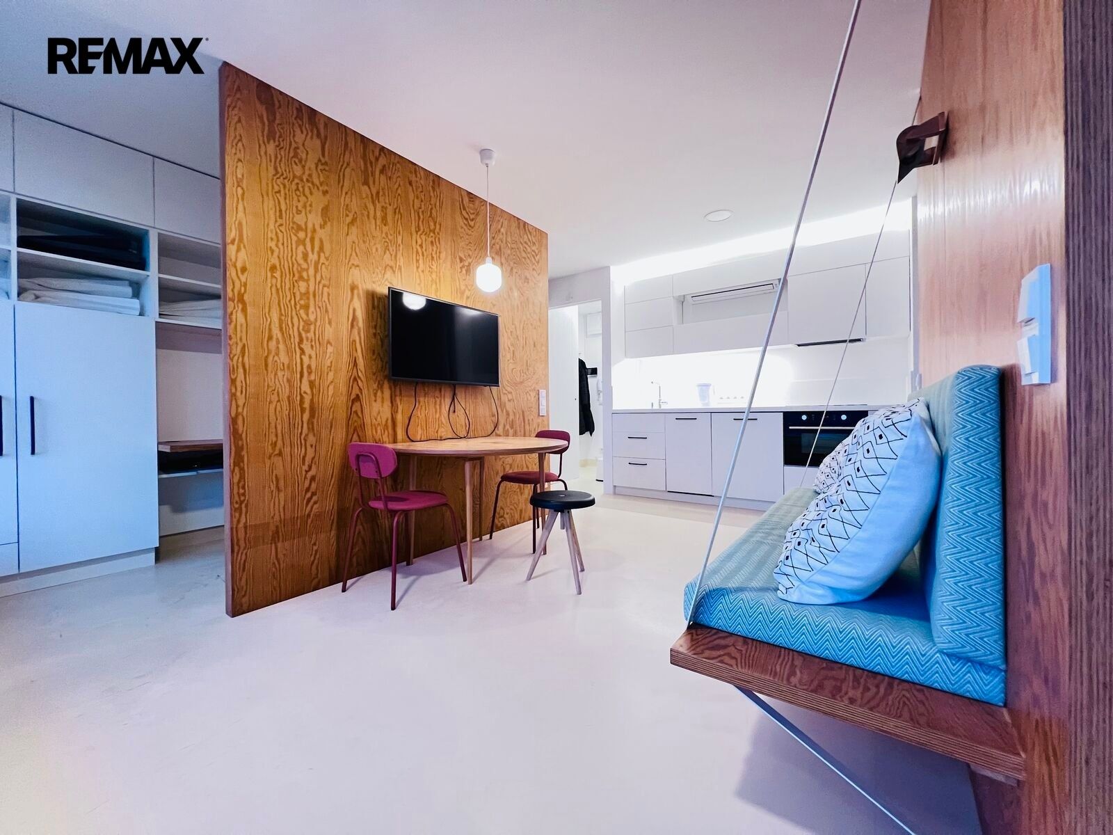 1+kk, Na dlážděnce, Praha Libeň, 38 m² - 1