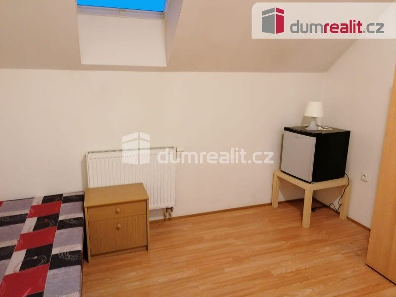 Pronájem byt 1+kk - Zenklova, Praha, 20 m²