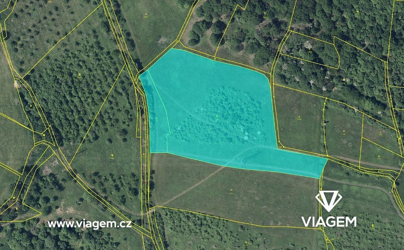 Zahrada, 8 343 m²
