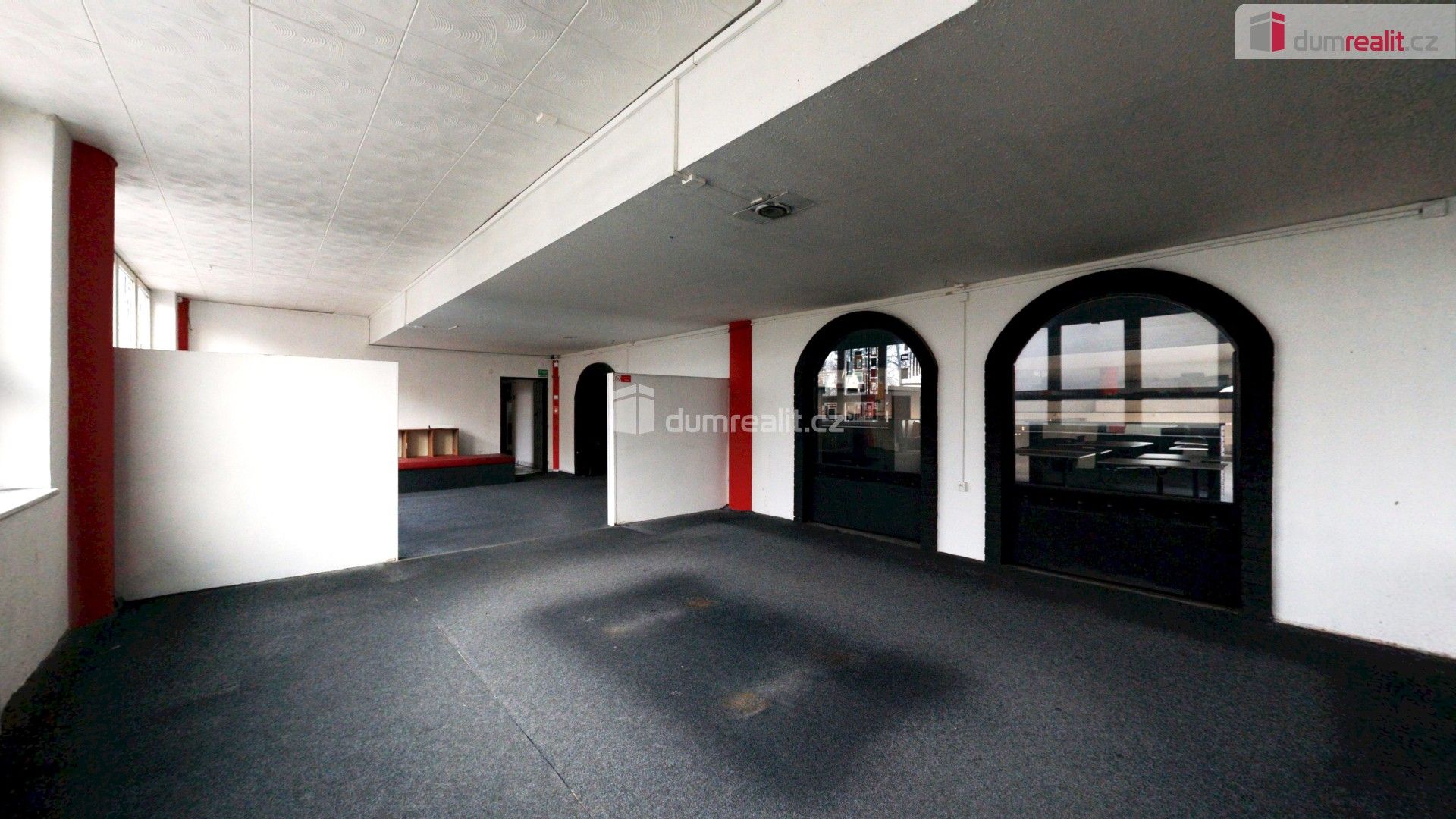 Obchodní prostory, U Centrumu, Orlová, 420 m²