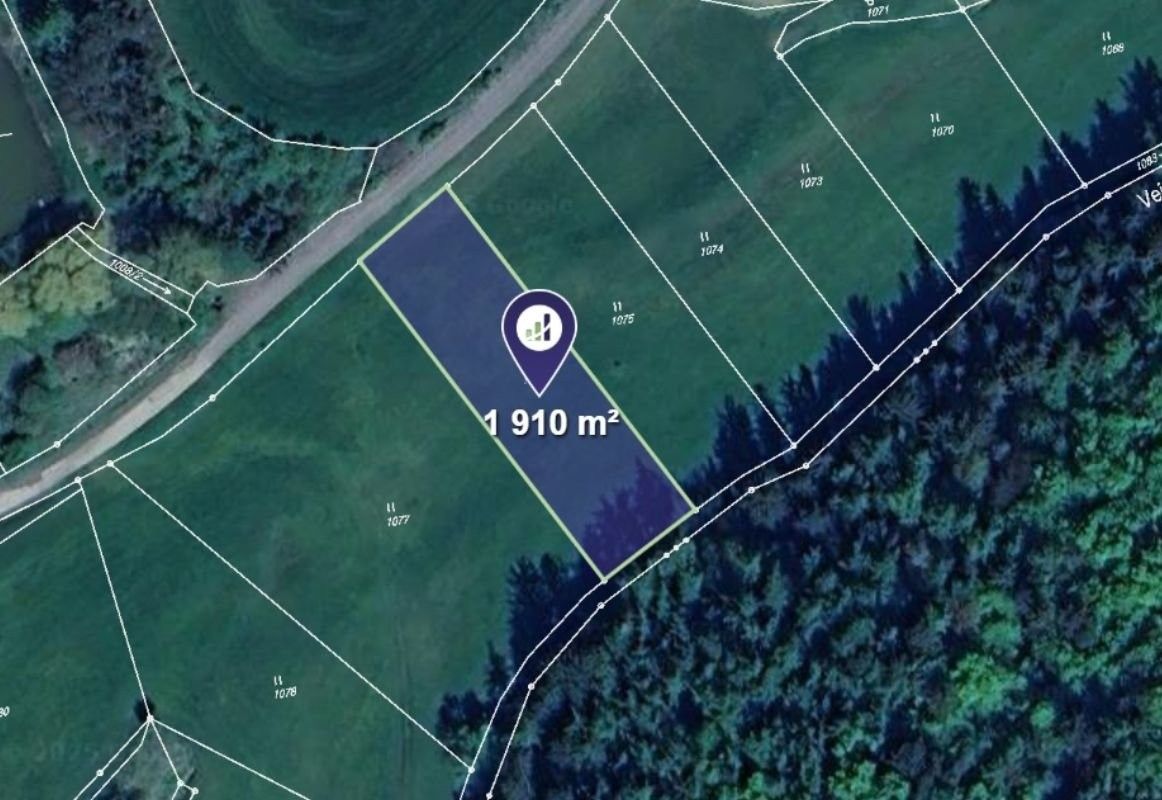 Louky, Hlohovice, 955 m²