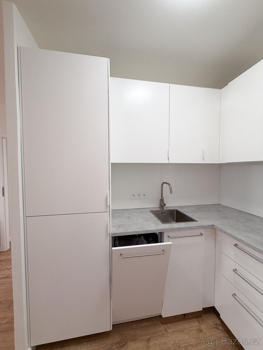 Prodej byt - Praha, 102 00