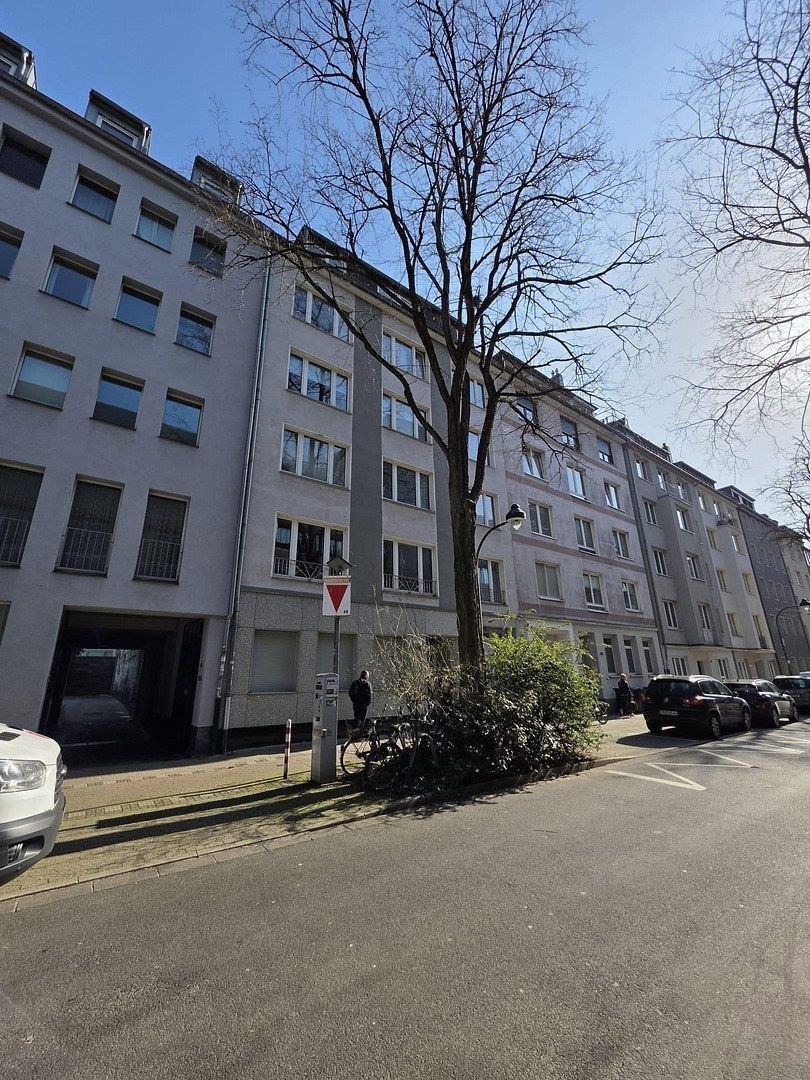 Kanceláře, Düsseldorf Friedrichstadt Nordrhein-Westfalen 40217, 70 m² - 2