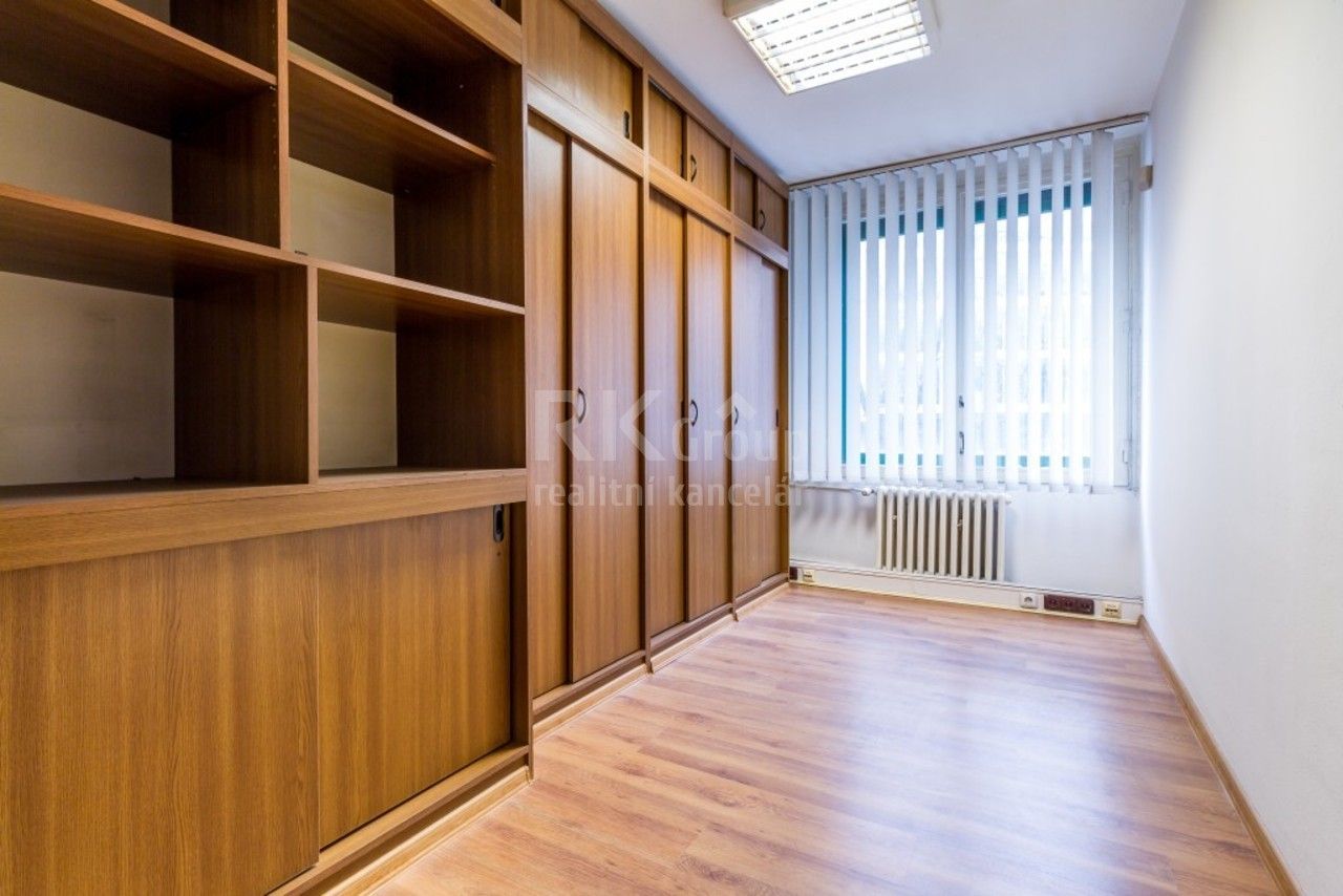 Kanceláře, Ječná, Praha, 9 m²