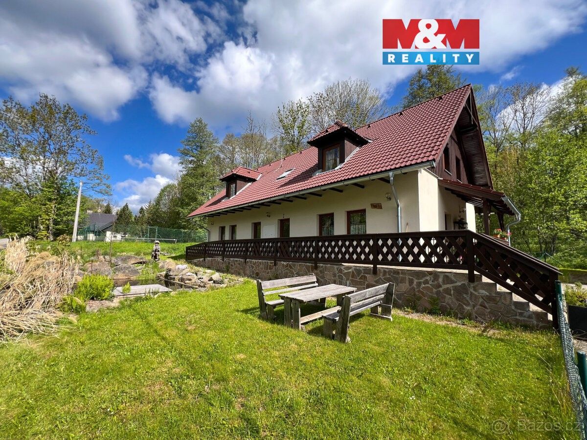 Rodinné domy, Horní Planá, 384 51