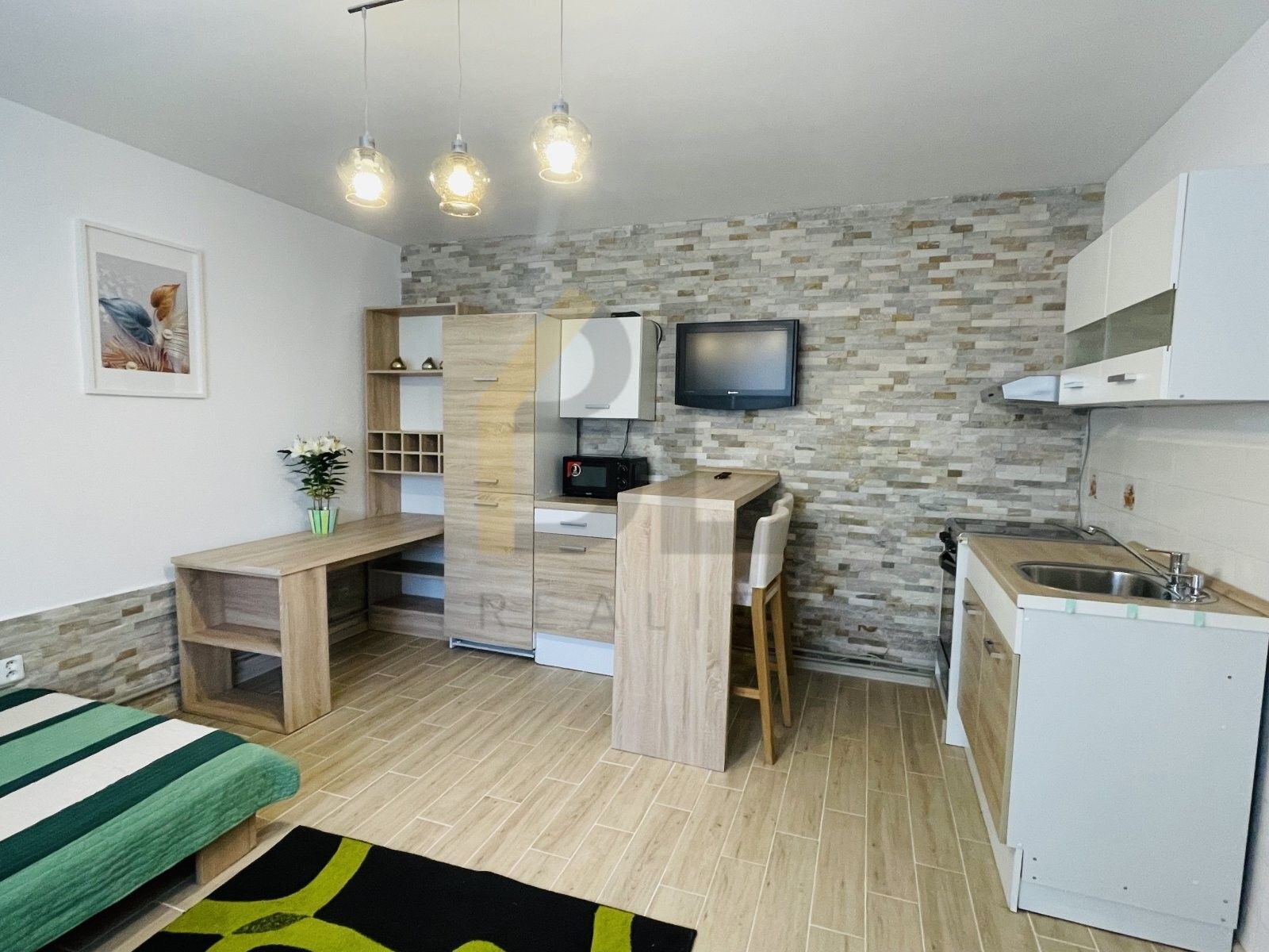 Pronájem byt 1+kk - Mírová, Velké Bílovice, 20 m²