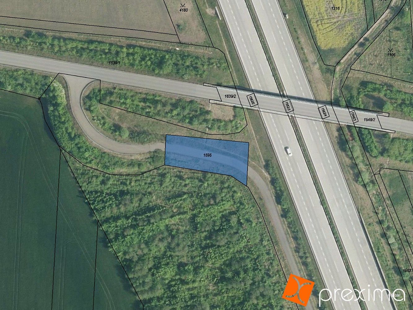Pozemek, 148 m²