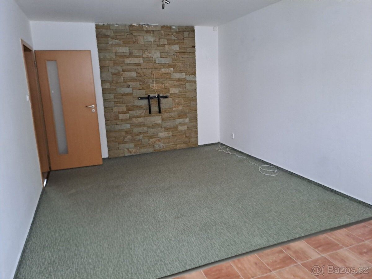 Pronájem byt - Mostek, 544 75