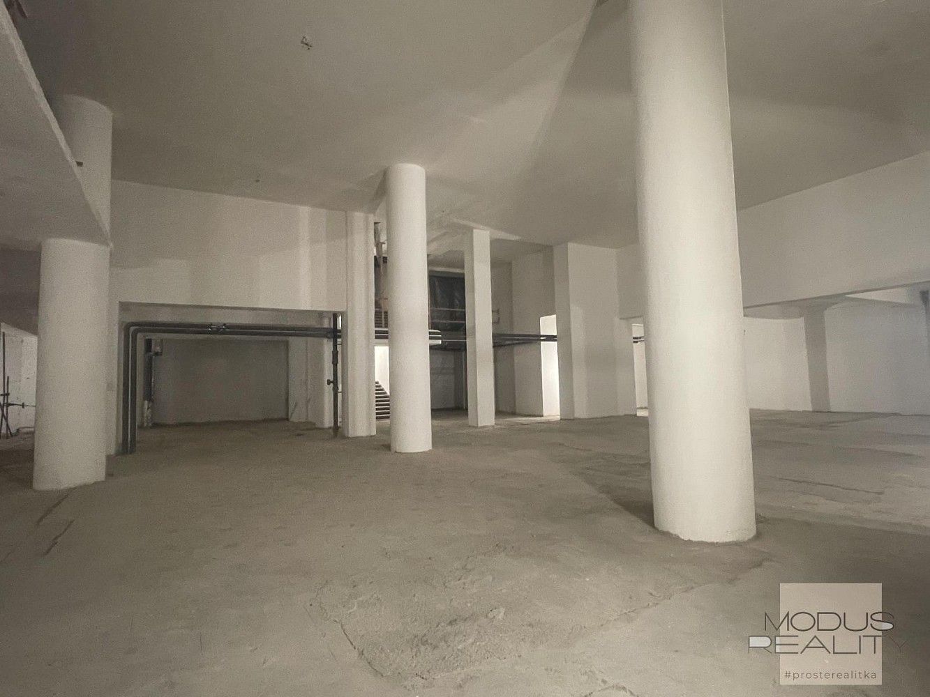 Obchodní prostory · 1 000 m² · Praha - Nové Město, okres Praha 1, Hlavní město Praha - 4