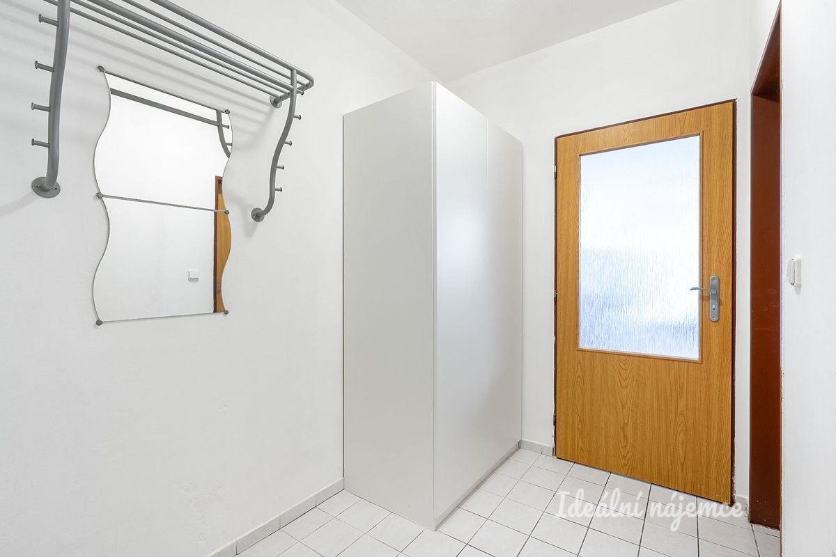 Pronájem byt 1+kk - S. K. Neumanna, Stochov, 38 m² - 5