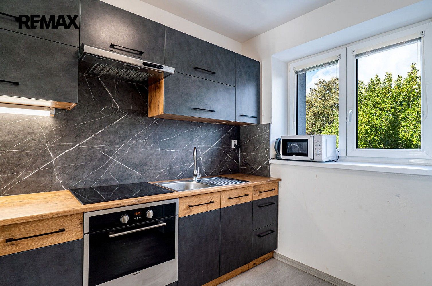 Prodej byt 2+1 - Hrubínova, Neratovice, okres Mělník, 53 m² - 2