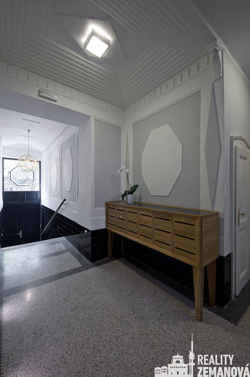 2+1, Lucemburská, Praha, 52 m²