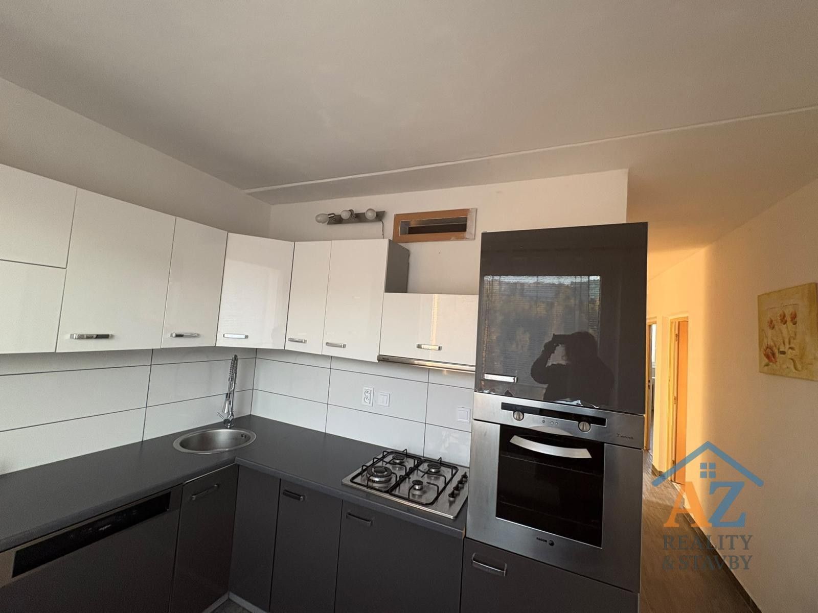 Pronájem byt 4+1 - Školní pěšina, Chomutov, 75 m² - 1