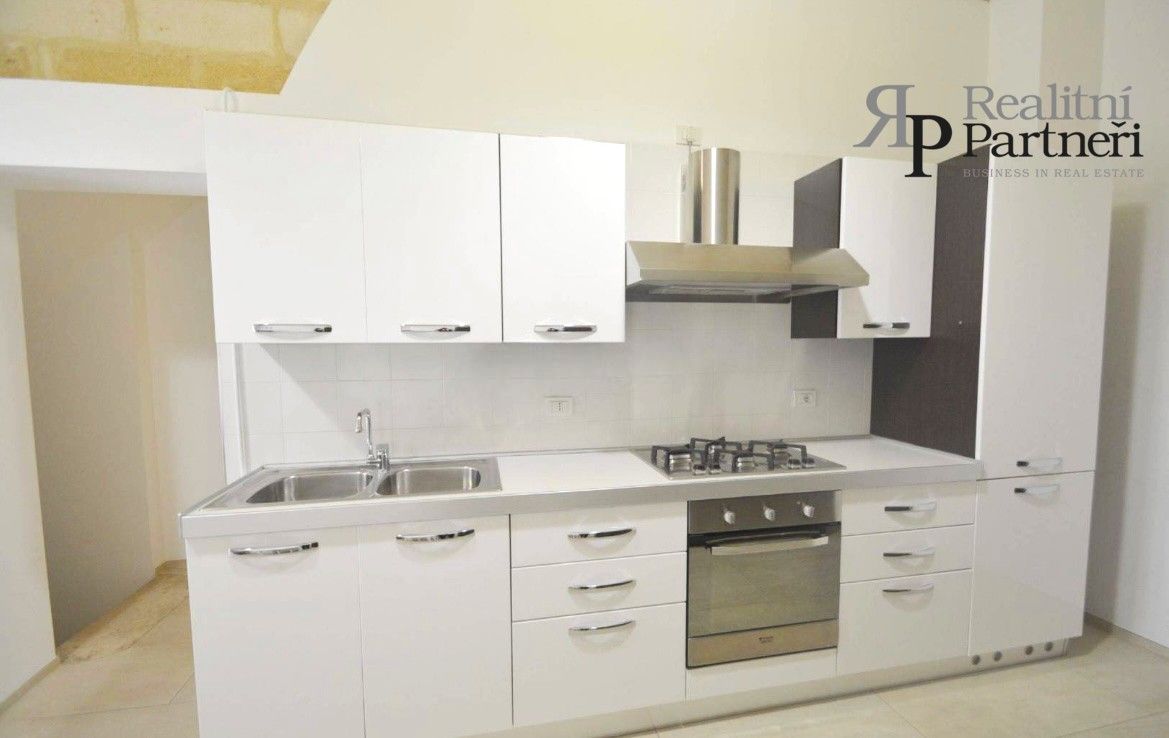 Prodej rodinný dům - 987 66, Zahraničí - 5
