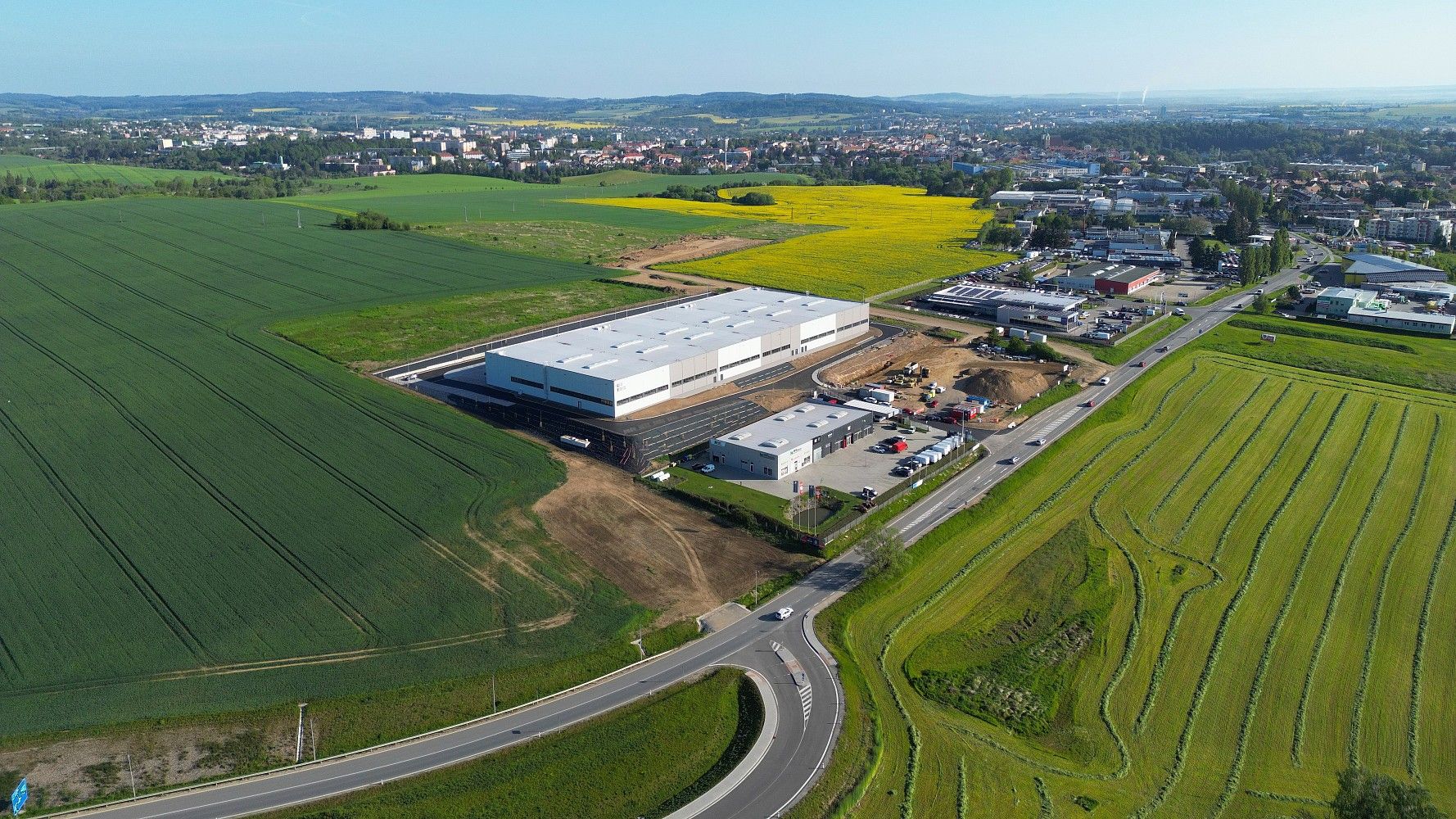 Sklady, Znojemská, Jihlava, 10 000 m² - 1