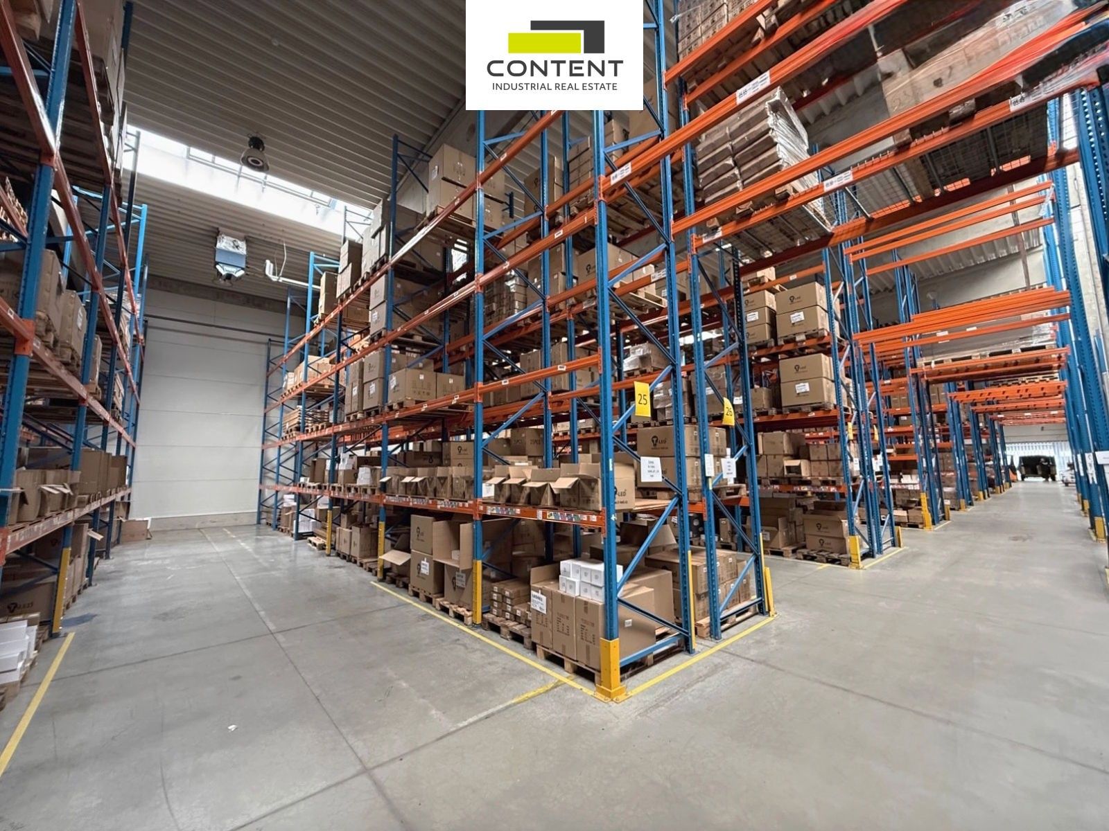 Sklady, Průmyslová, Praha, 2 695 m²