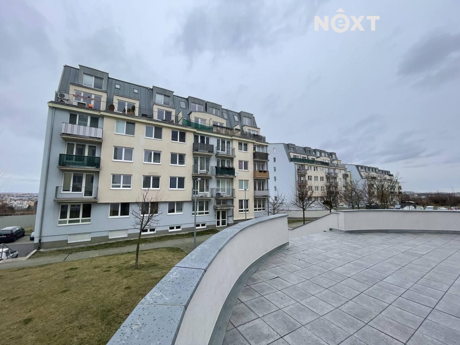 Pronájem byt 2+kk - Šternovská, Praha, 68 m²