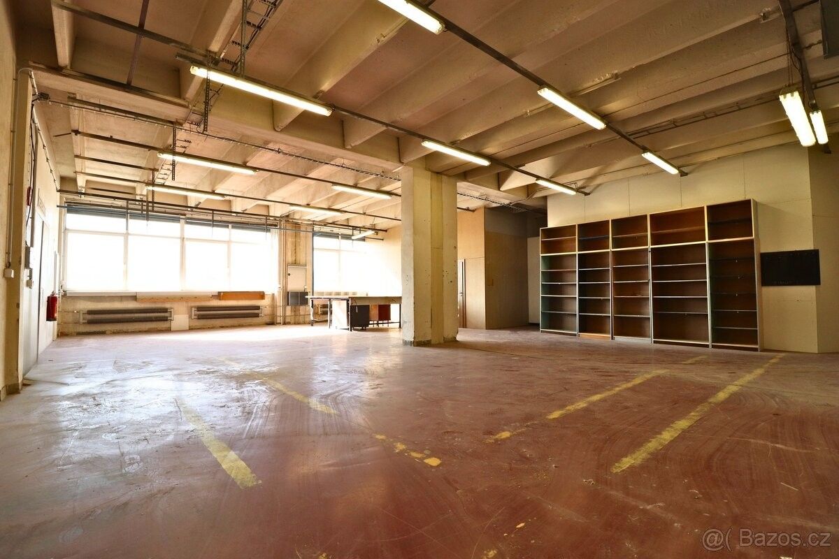 Sklady, Brno, 619 00