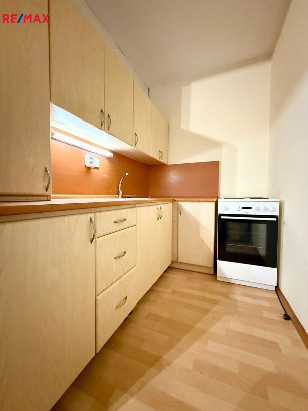 Pronájem byt 1+kk - Masarykova třída, Teplice, 33 m²