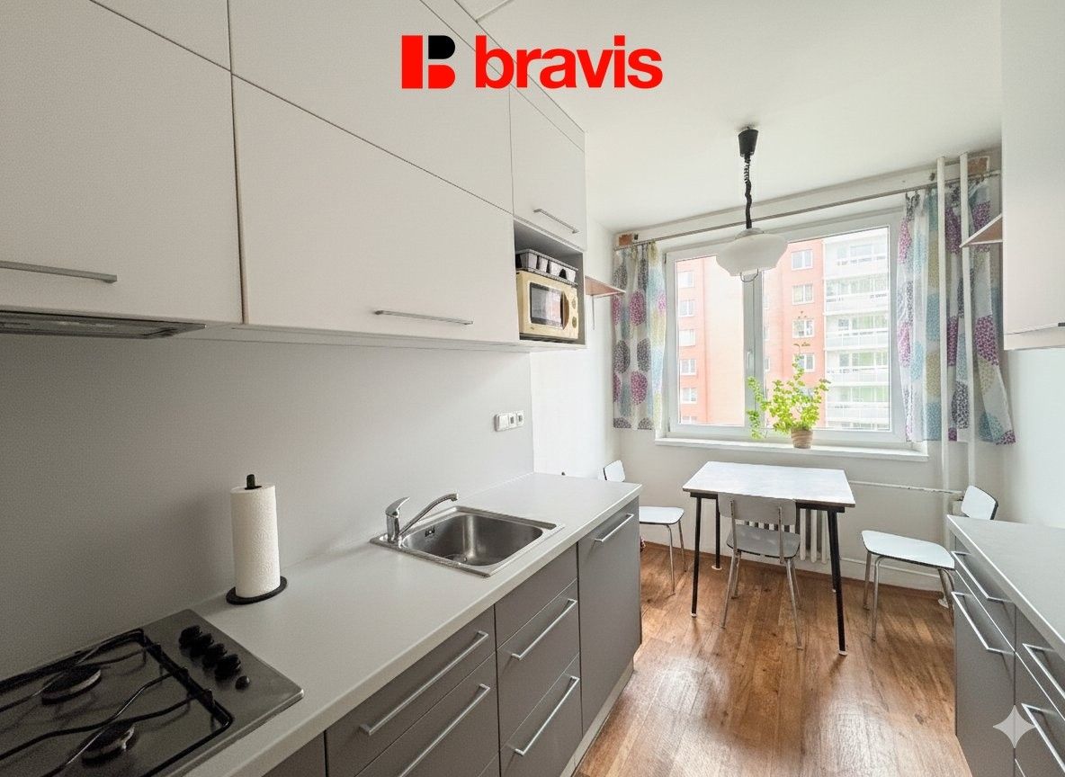 Pronájem byt 3+1 - Osová 591, Brno, 60 m²