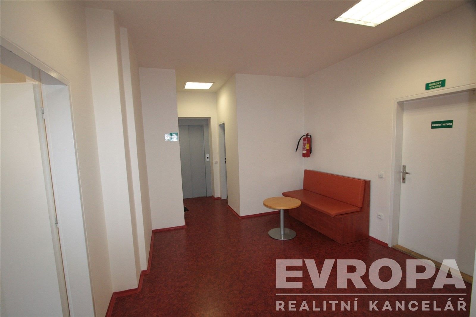 Pronájem kancelář - Revoluční, Praha, 31 m²