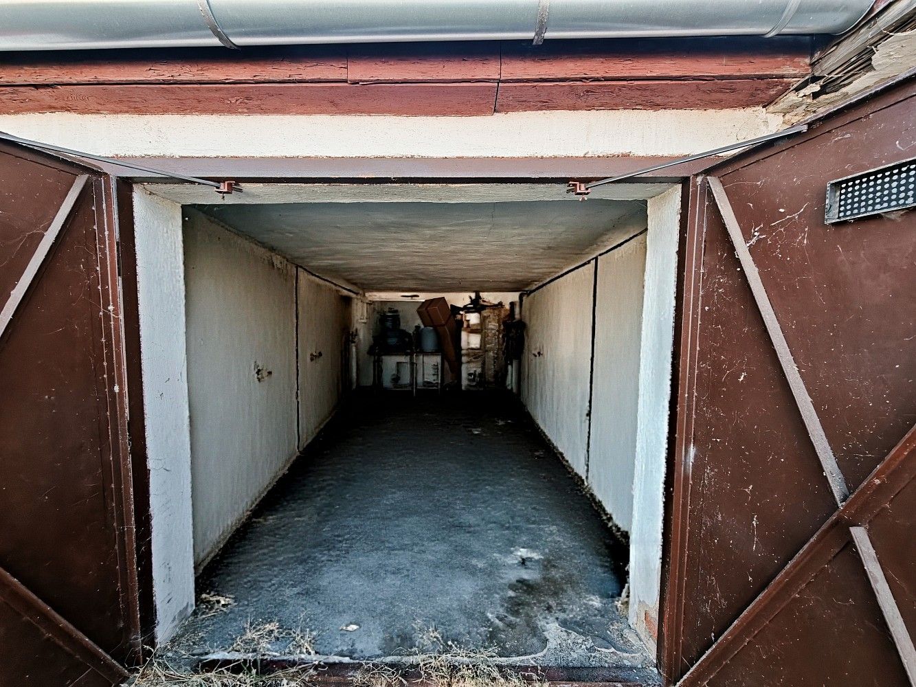 Garáže, Třebíč, Kraj Vysočina, 18 m²