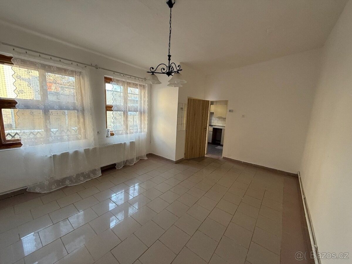 Pronájem byt - Praha, 143 00