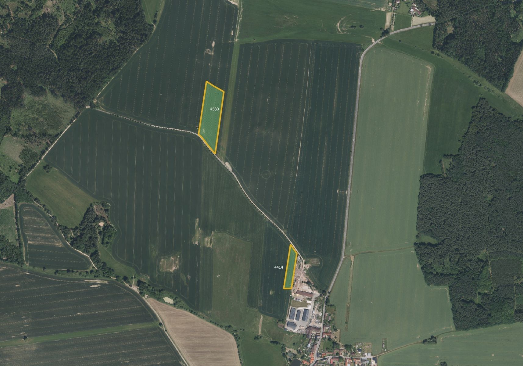 Zemědělské pozemky, Křenovice - 1