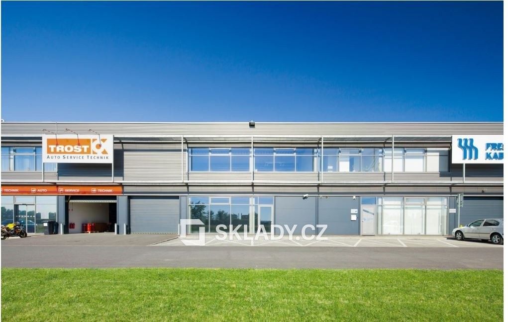 Sklady, Plzeň, 647 m² - 2