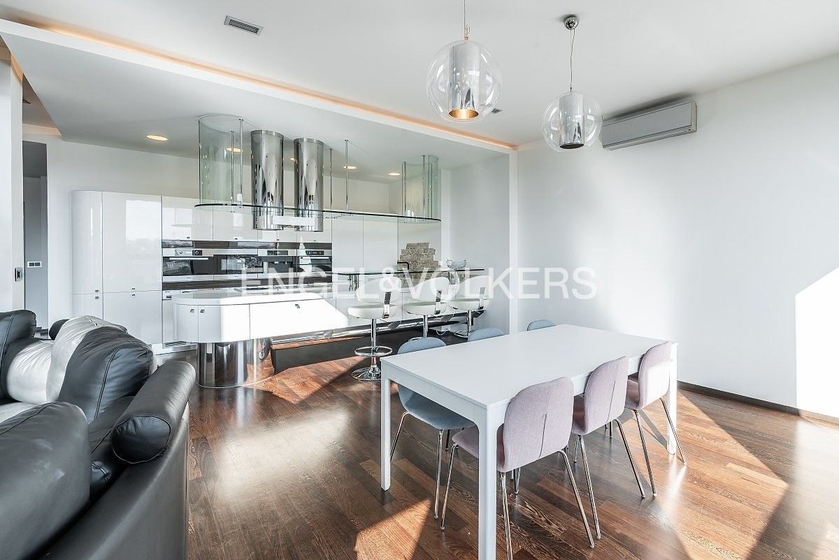 Pronájem byt 3+kk - Křížová 2601, Praha Smíchov, 288 m² - 5