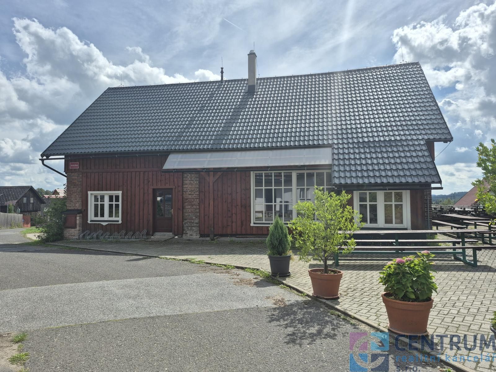 Obchodní prostory, Zásada, 240 m²