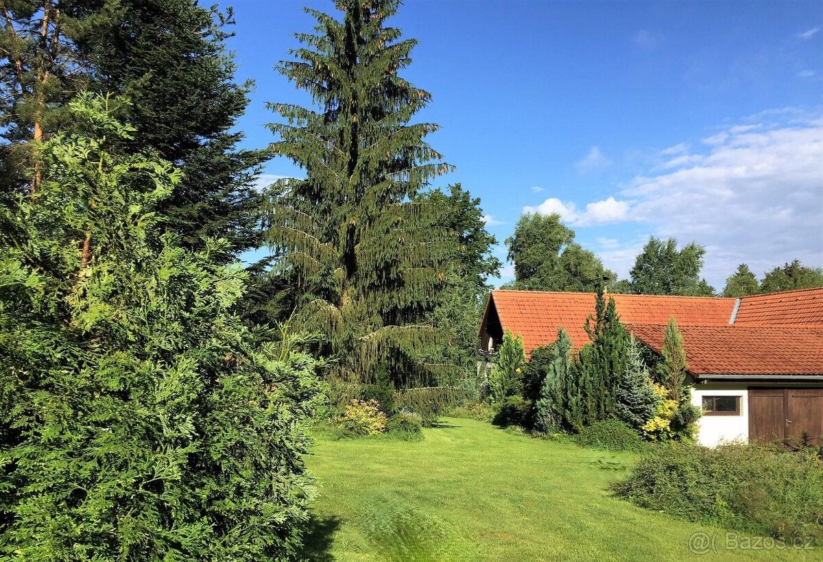 Rodinné domy, Jindřichův Hradec, 377 01