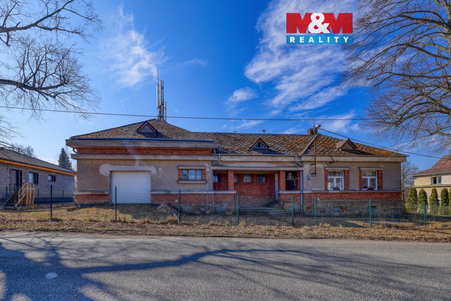 Rodinné domy, Zahrádka, 300 m²