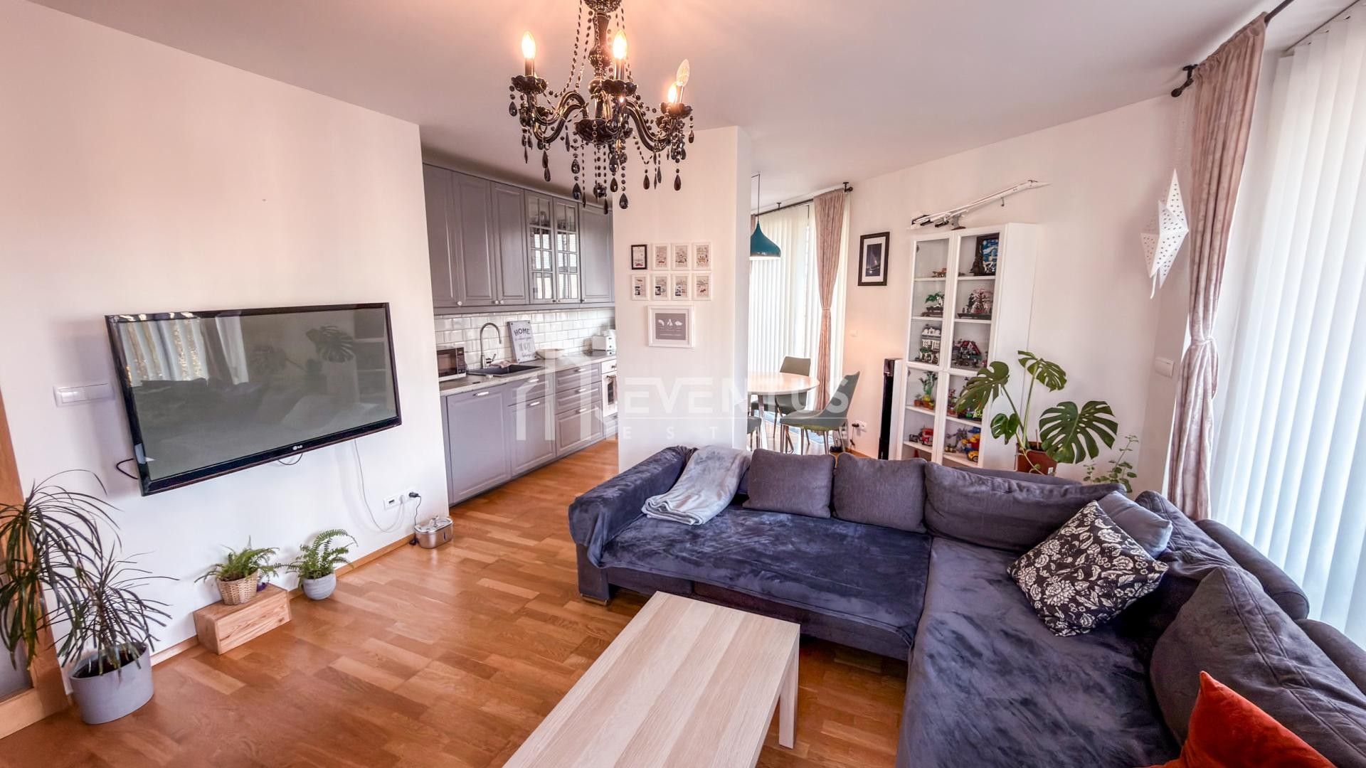 3+kk, Ke kapslovně, Praha, 130 m²