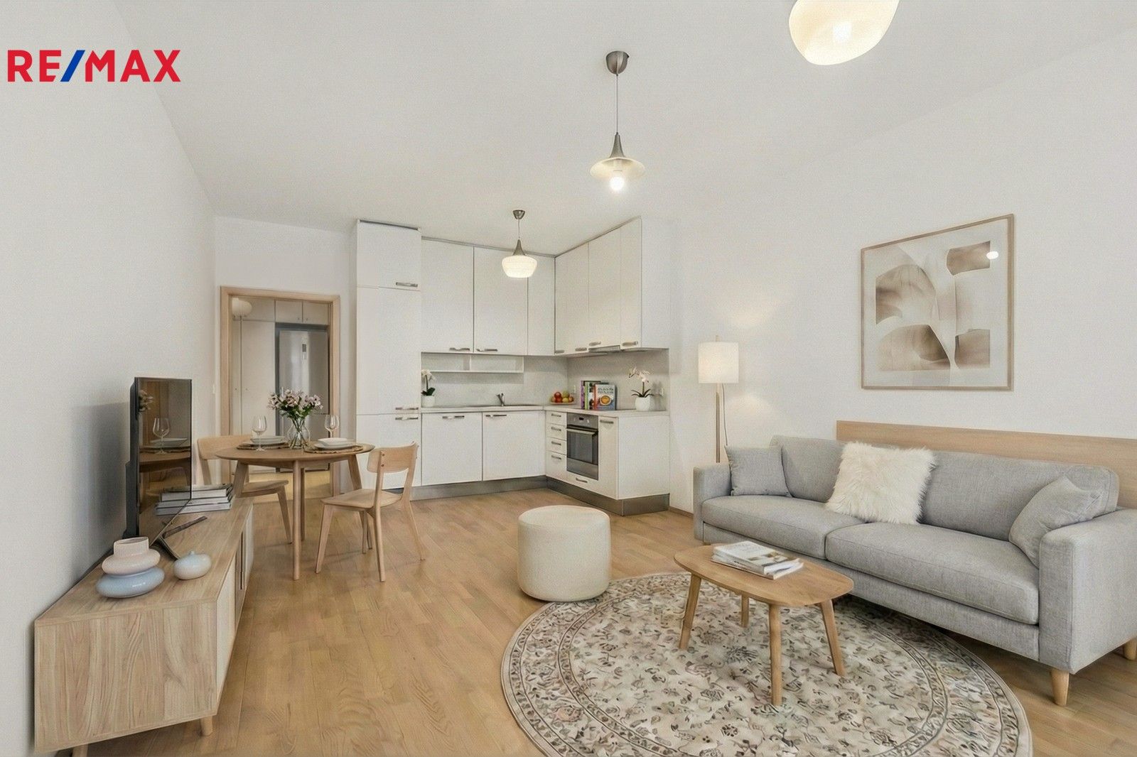 Prodej byt 1+kk - Vojenova 2481, Praha, 36 m²