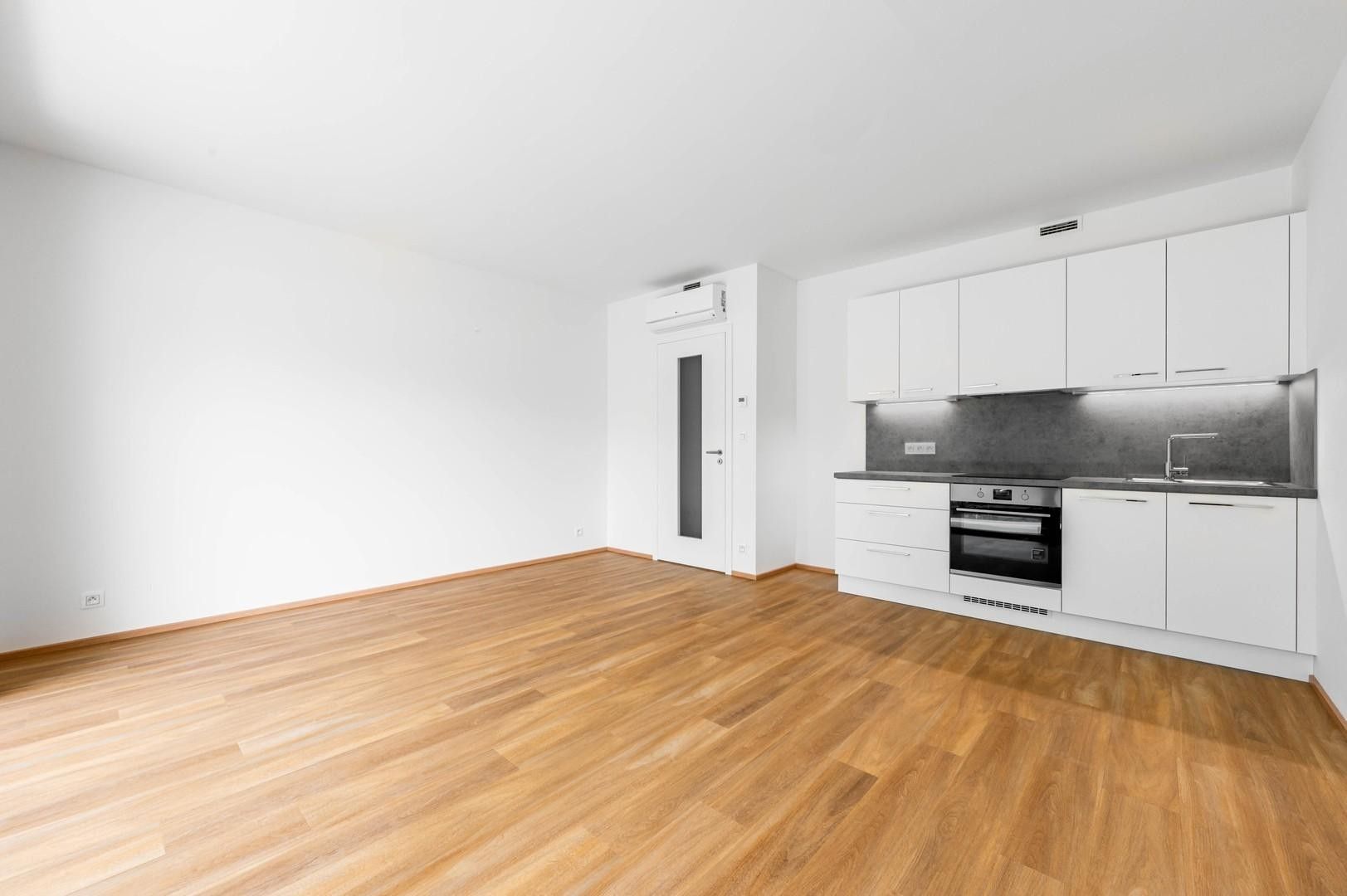 1+kk, Na žertvách, Praha, 36 m²