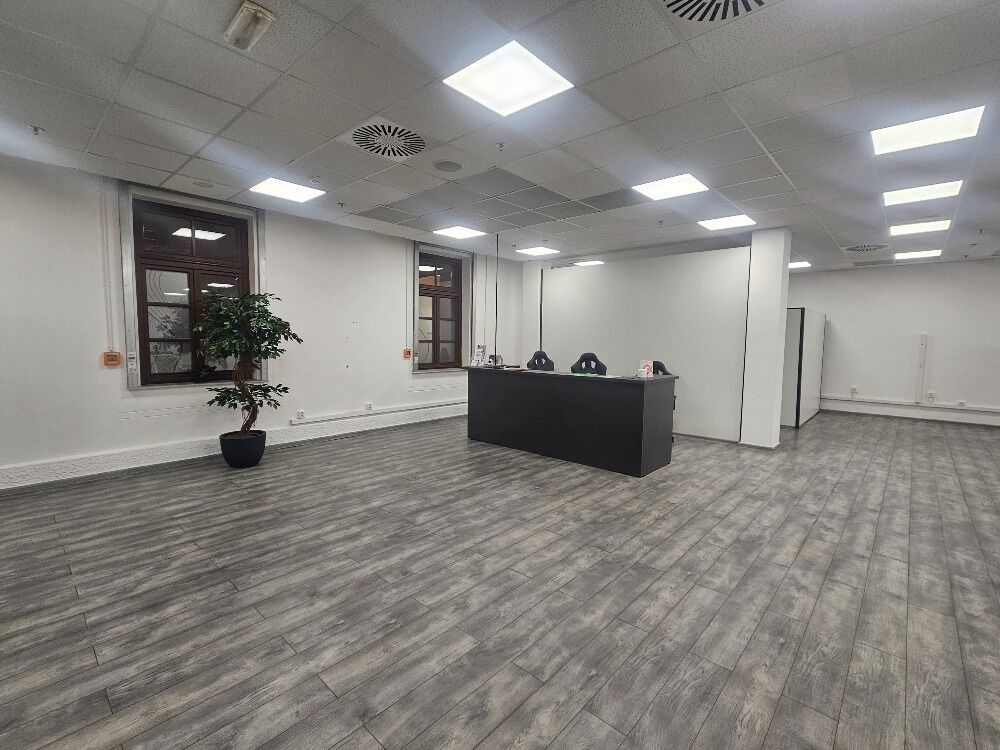 Obchodní prostory, Pražská tř., České Budějovice, 277 m²